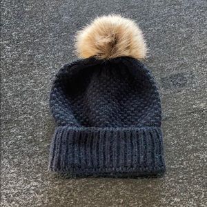 Furry ball winter beanie hat